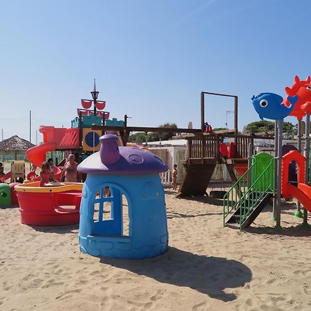 Hotel Commodore Cervia Dış mekan fotoğraf