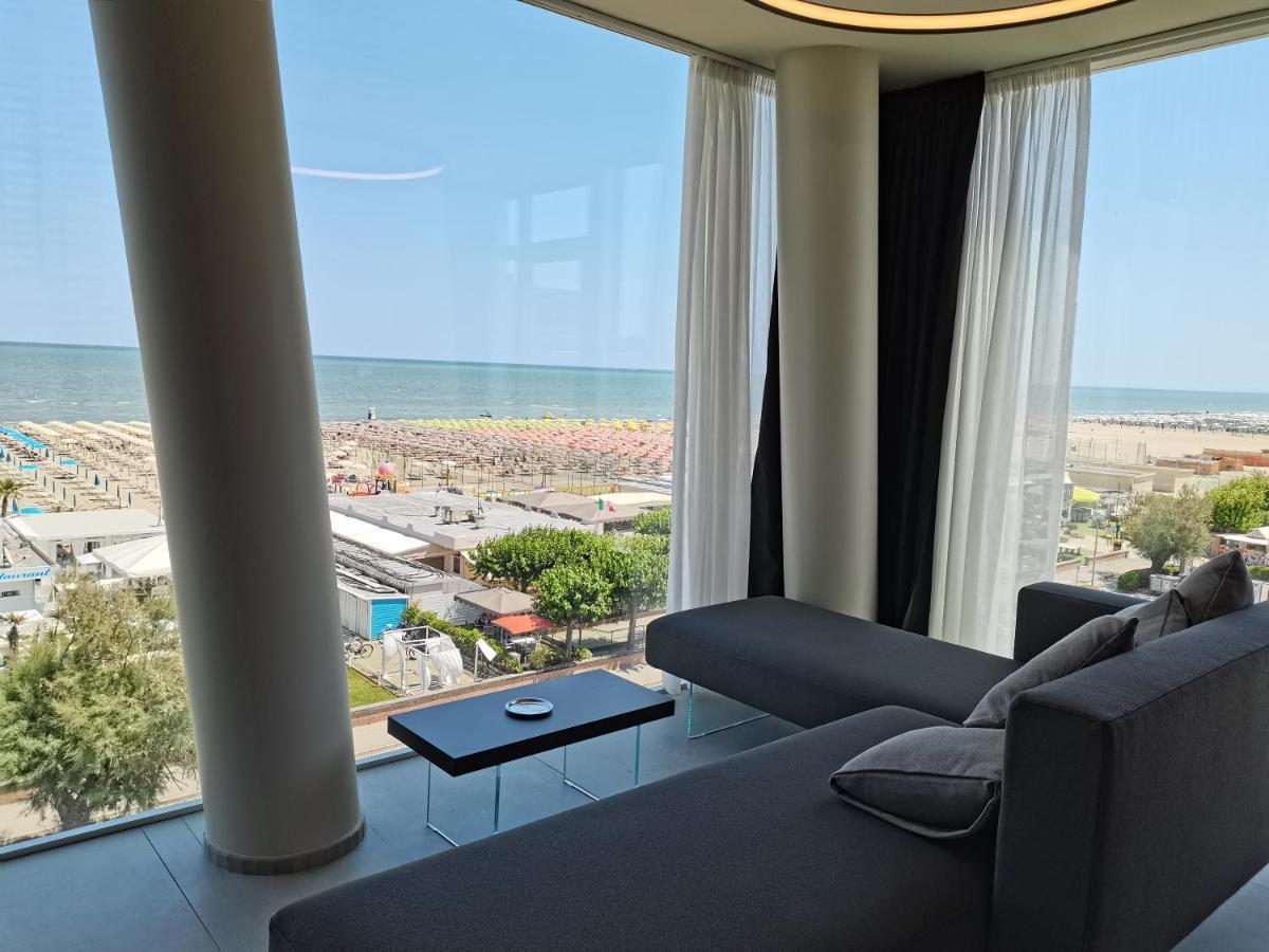 Hotel Commodore Cervia Dış mekan fotoğraf