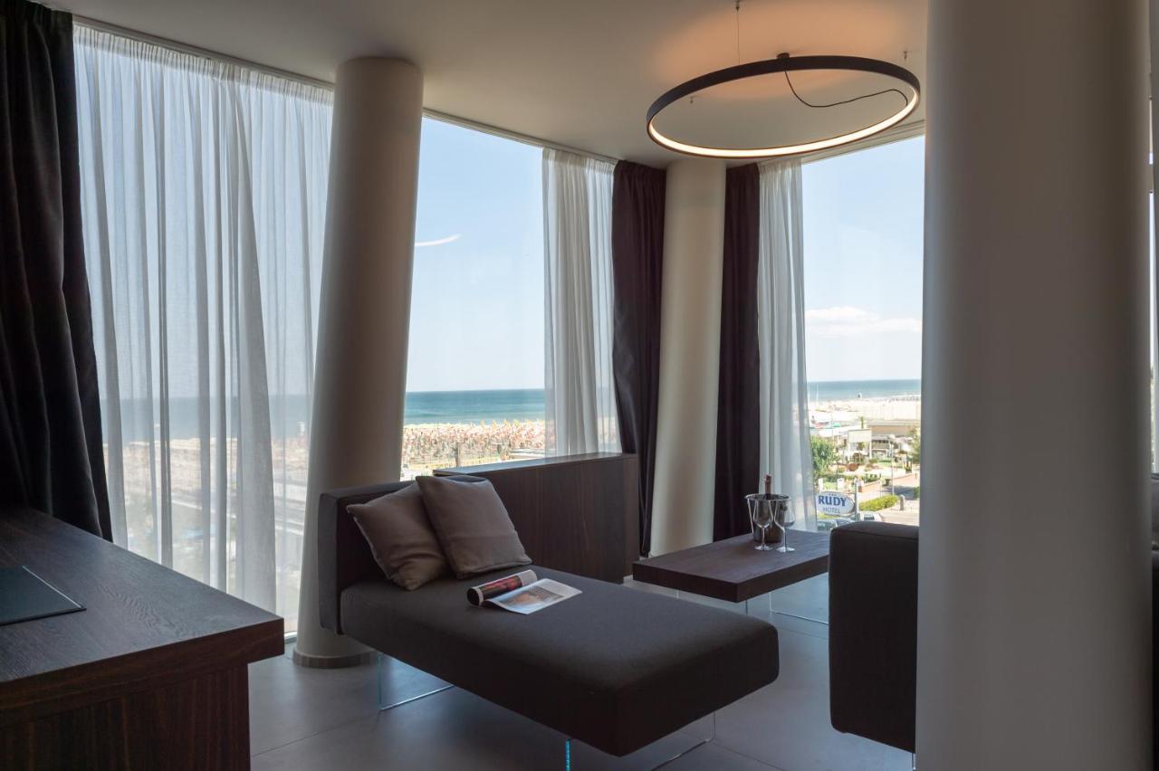 Hotel Commodore Cervia Dış mekan fotoğraf