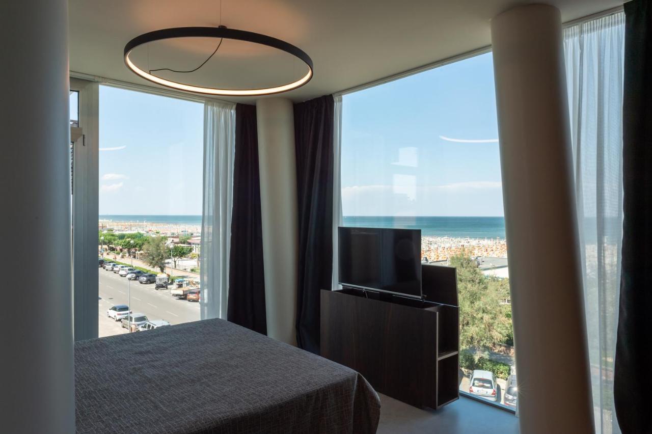 Hotel Commodore Cervia Dış mekan fotoğraf