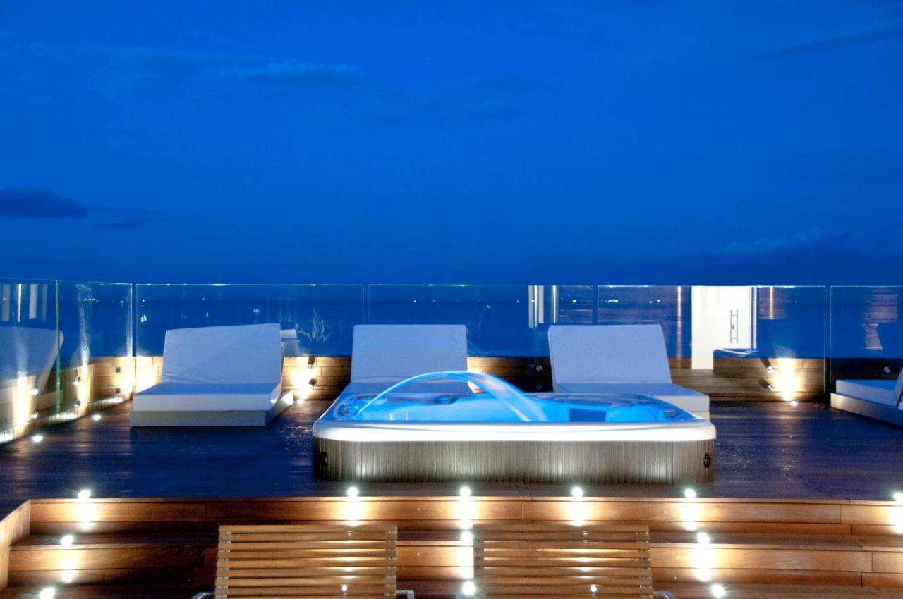 Hotel Commodore Cervia Dış mekan fotoğraf