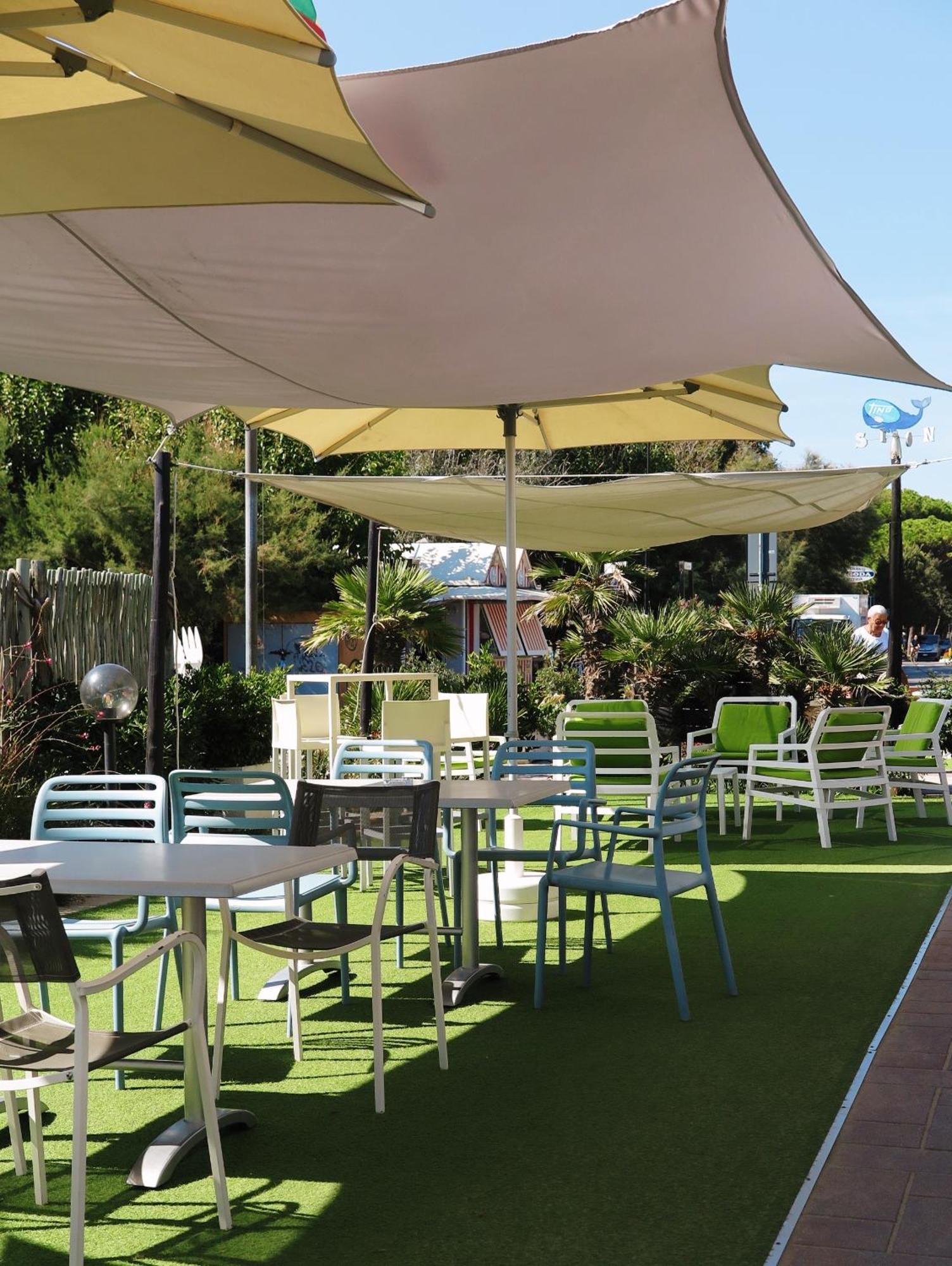 Hotel Commodore Cervia Dış mekan fotoğraf