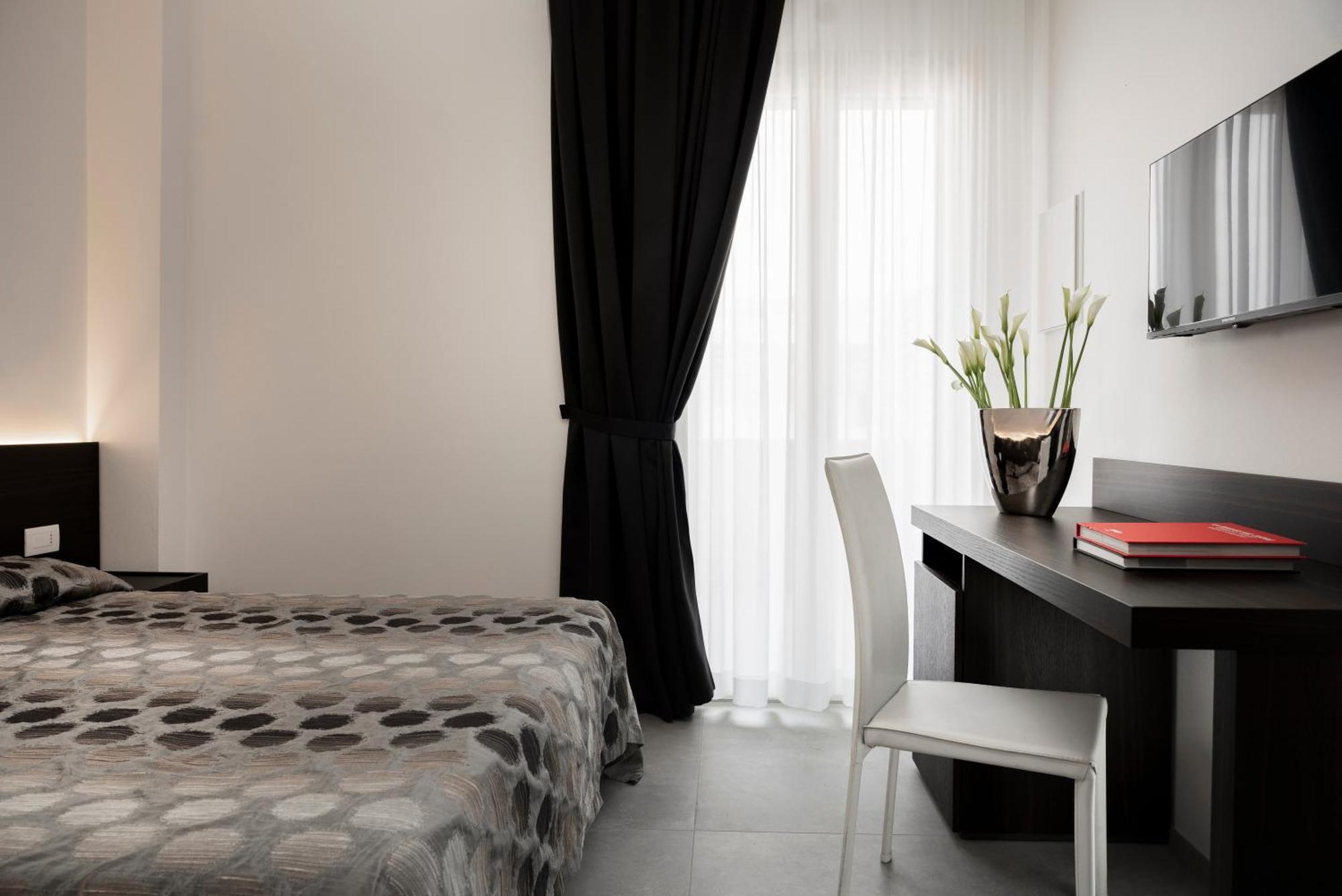 Hotel Commodore Cervia Dış mekan fotoğraf